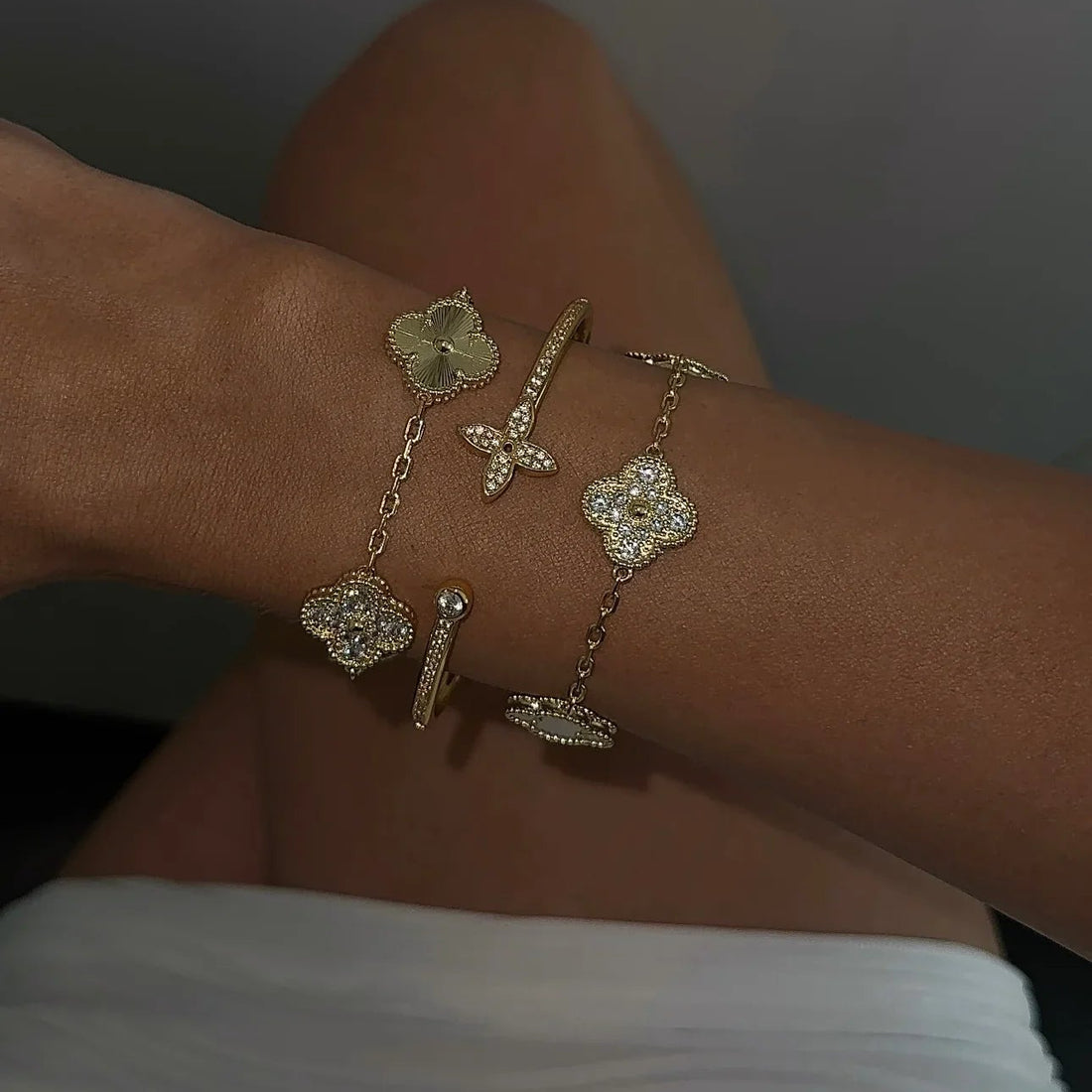 Lilly Star Cuff Gold